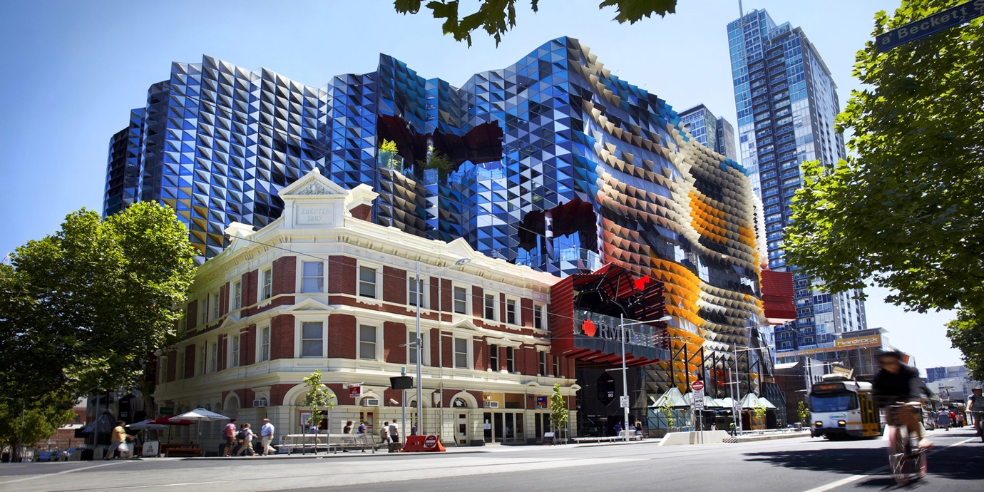 Exterior view of RMIT Building 80, Swanston Academic Building, on Swanston Street